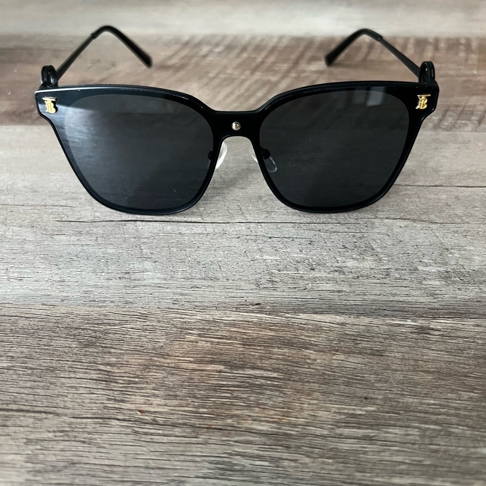Burberry Black & Gold Logo Sunglasses